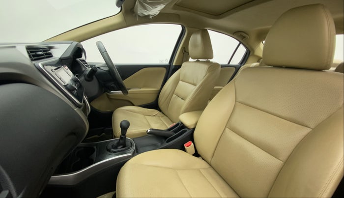 2015 Honda City VX MT PETROL, Petrol, Manual, 85,756 km, Right Side Front Door Cabin