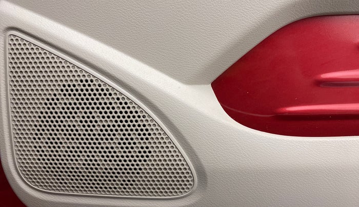 2017 Datsun Redi Go T (O), Petrol, Manual, 23,574 km, Speaker