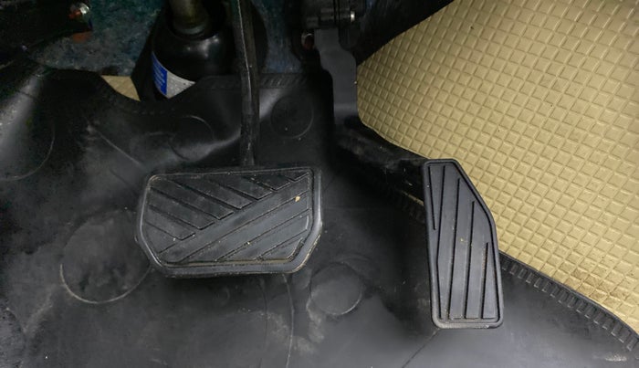 2018 Maruti Wagon R 1.0 VXI (O) AMT, Petrol, Automatic, 19,314 km, Pedals