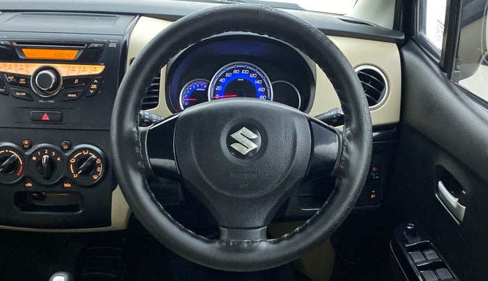 2018 Maruti Wagon R 1.0 VXI (O) AMT, Petrol, Automatic, 19,314 km, Steering Wheel Close Up