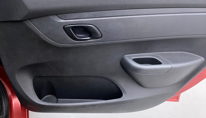 2015 Renault Kwid RXT, Petrol, Manual, 32,853 km, Driver Side Door Panels Control