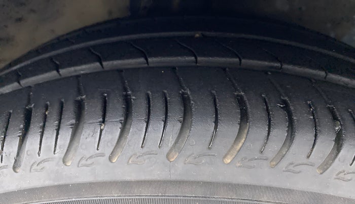 2015 Maruti Celerio VXI, Petrol, Manual, 38,562 km, Right Rear Tyre Tread