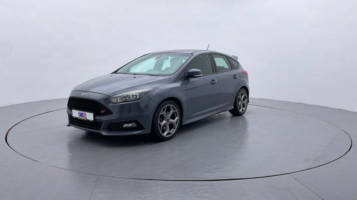 FORD FOCUS-Left Front Diagonal (45- Degree) View