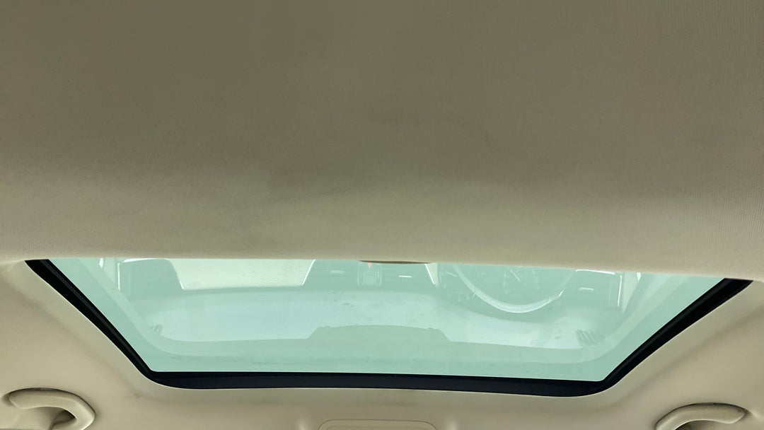 Moonroof/ Sunroof