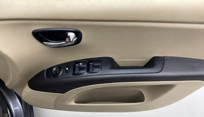 2012 Hyundai i10 MAGNA 1.2 KAPPA2, Petrol, Manual, 34,694 km, Driver Side Door Panels Control