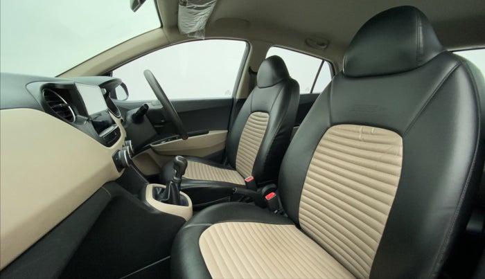 2017 Hyundai Grand i10 magna 1.2 crdi, Diesel, Manual, 95,620 km, Right Side Front Door Cabin