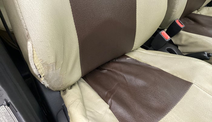 2015 Hyundai Eon ERA PLUS, Petrol, Manual, 26,020 km, Driver seat - Cover slightly torn