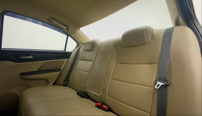 2019 Honda Amaze 1.2 V MT I-VTEC, Petrol, Manual, 32,041 km, Right Side Rear Door Cabin