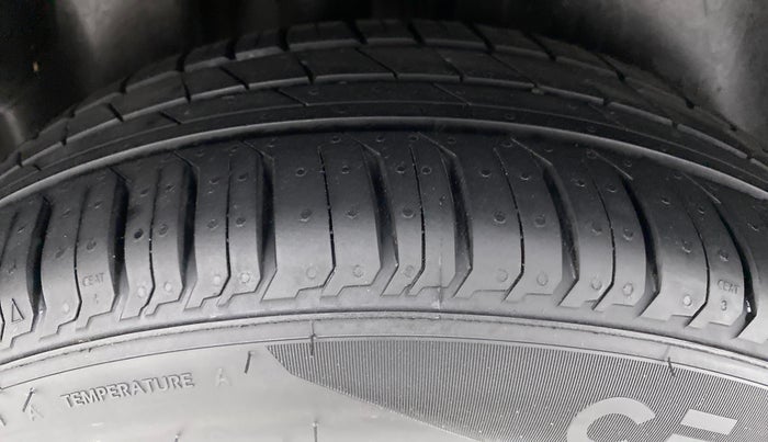 2017 Volkswagen Ameo HIGHLINE DSG 1.5 DIESEL , Diesel, Automatic, 74,849 km, Right Rear Tyre Tread