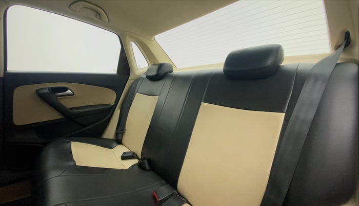 2017 Volkswagen Ameo HIGHLINE DSG 1.5 DIESEL , Diesel, Automatic, 74,849 km, Right Side Rear Door Cabin