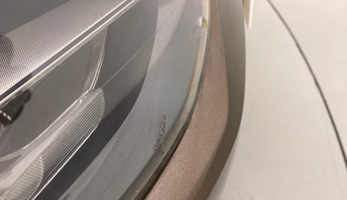 2017 Volkswagen Ameo HIGHLINE DSG 1.5 DIESEL , Diesel, Automatic, 74,849 km, Right headlight - Minor scratches