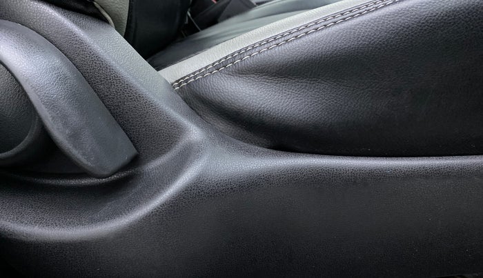 2018 Nissan Micra Active XV, Petrol, Manual, 26,710 km, Driver Side Adjustment Panel