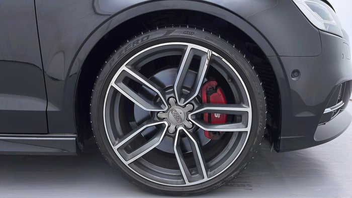 AUDI S3-Right Front Tyre