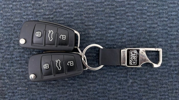 AUDI S3-Key Close-up
