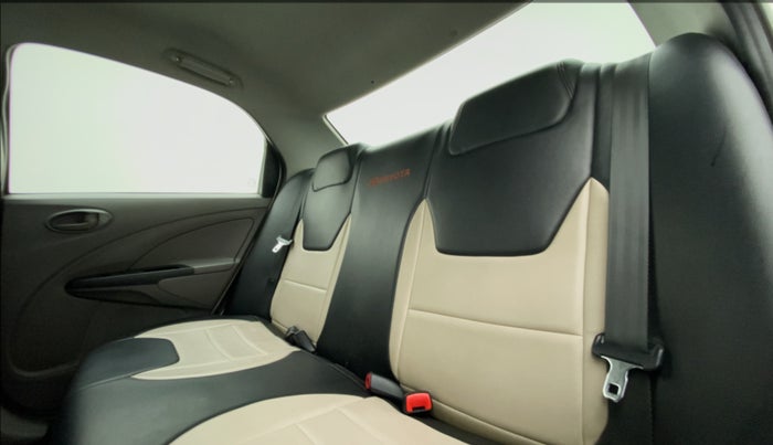 2011 Toyota Etios G, Petrol, Manual, 43,763 km, Right Side Rear Door Cabin