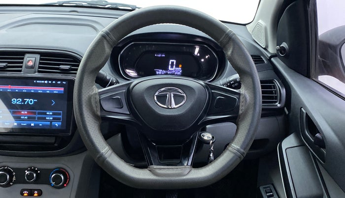 2021 Tata Tiago XE 1.2 REVOTRON, Petrol, Manual, 76,480 km, Steering Wheel Close Up