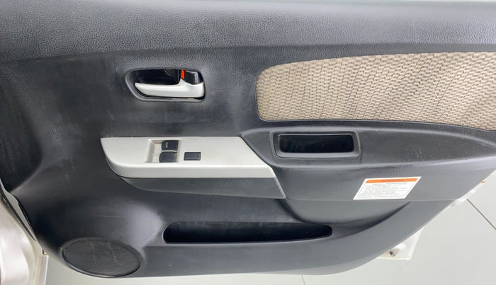 2014 Maruti Wagon R 1.0 LXI CNG, CNG, Manual, 80,758 km, Driver Side Door Panels Control
