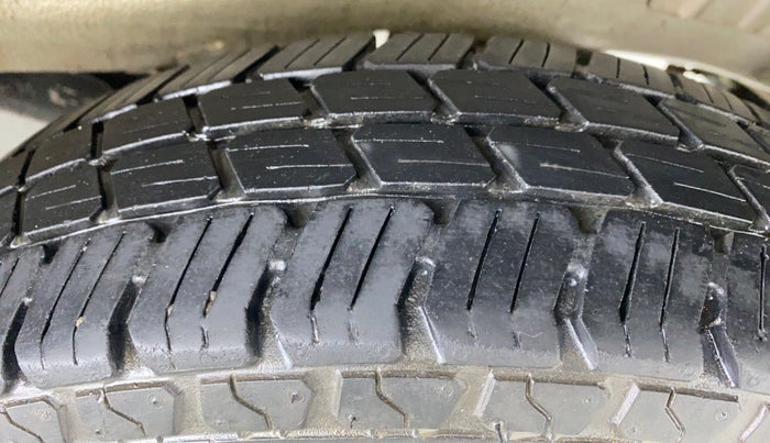 2014 Maruti Wagon R 1.0 LXI CNG, CNG, Manual, 80,758 km, Left Rear Tyre Tread