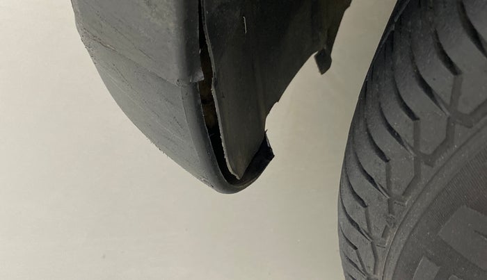 2019 Renault TRIBER 1.0 RXZ, Petrol, Manual, 62,803 km, Left fender - Lining loose