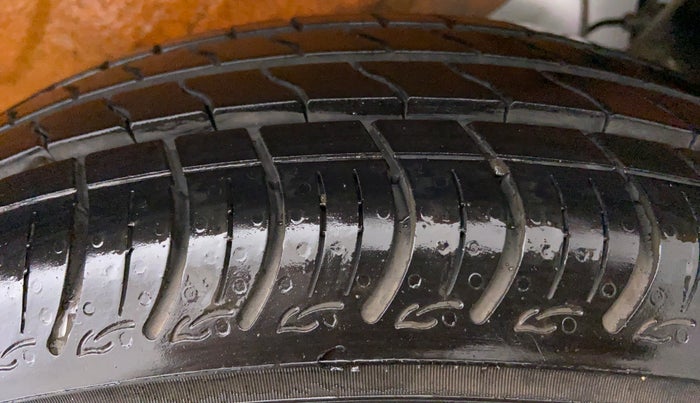 2020 Maruti S PRESSO VXI PLUS, Petrol, Manual, 3,037 km, Left Rear Tyre Tread