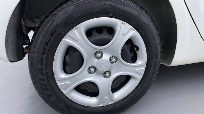 KIA PICANTO-Wheel Cap RHS Rear Scratch