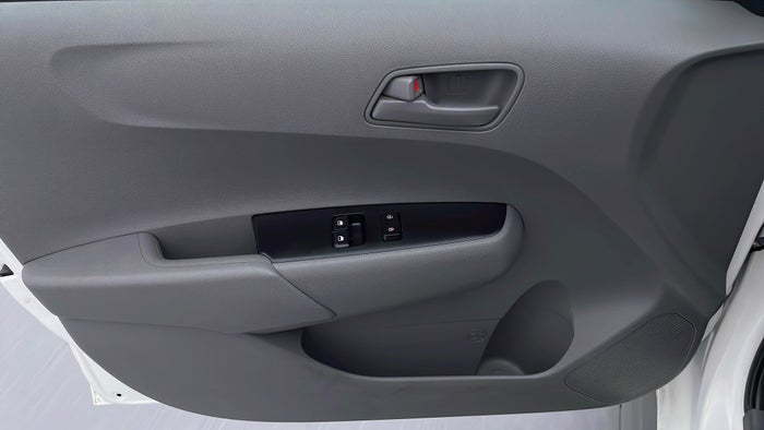 KIA PICANTO-Driver Side Door Panels Controls