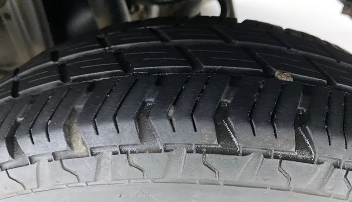 2018 Maruti Alto 800 VXI, Petrol, Manual, 20,841 km, Left Rear Tyre Tread