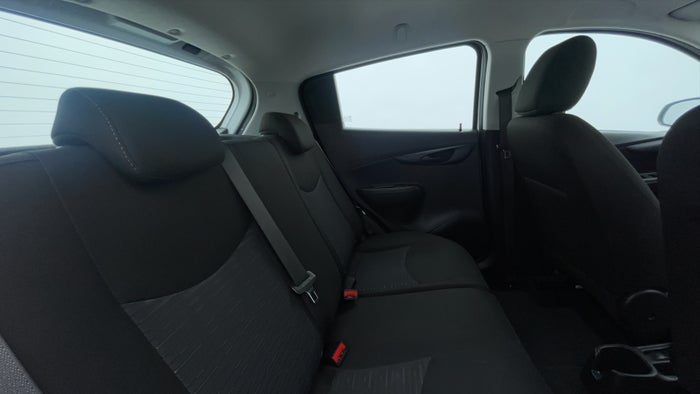 CHEVROLET SPARK-Right Side Door Cabin View