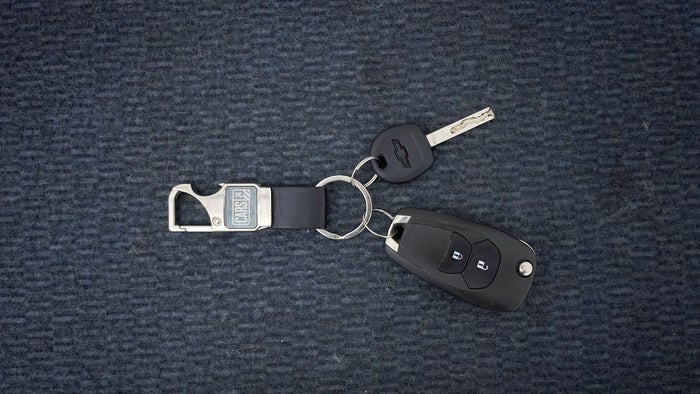 CHEVROLET SPARK-Key Close-up