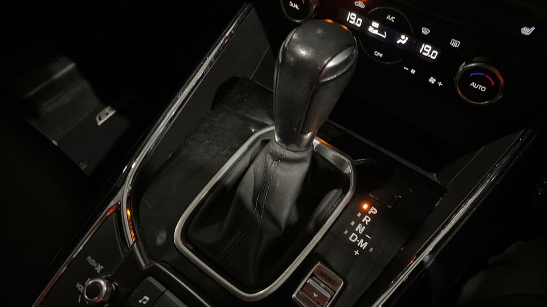 2018 Mazda CX-9 Touring (FWD), Automatic, 84422 km, Gear Lever 