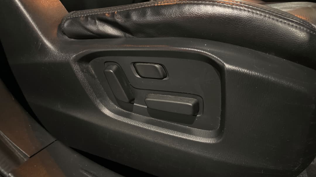 2018 Mazda CX-9 Touring (FWD), Automatic, 84422 km, Drivers Side Adjustment Panel