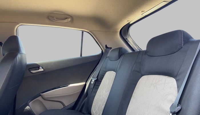 2014 Hyundai Grand i10 SPORTZ 1.2 KAPPA VTVT, Petrol, Manual, 24,470 km, Right Side Rear Door Cabin
