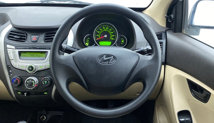 2018 Hyundai Eon MAGNA +, Petrol, Manual, 18,237 km, Steering Wheel Close Up