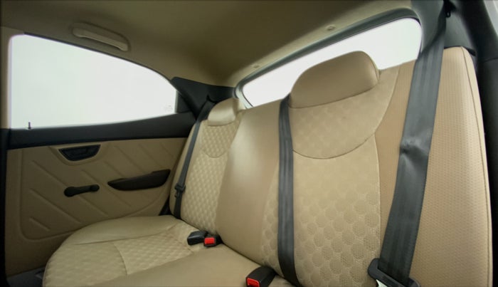 2018 Hyundai Eon MAGNA +, Petrol, Manual, 18,237 km, Right Side Rear Door Cabin