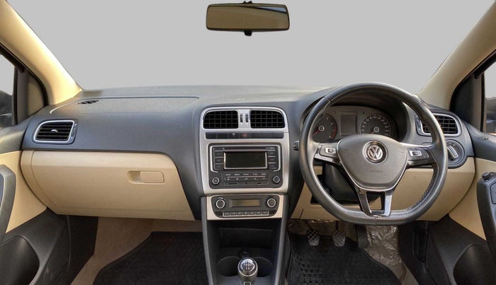 2015 Volkswagen Polo HIGHLINE1.2L PETROL, Petrol, Manual, 43,773 km, Dashboard