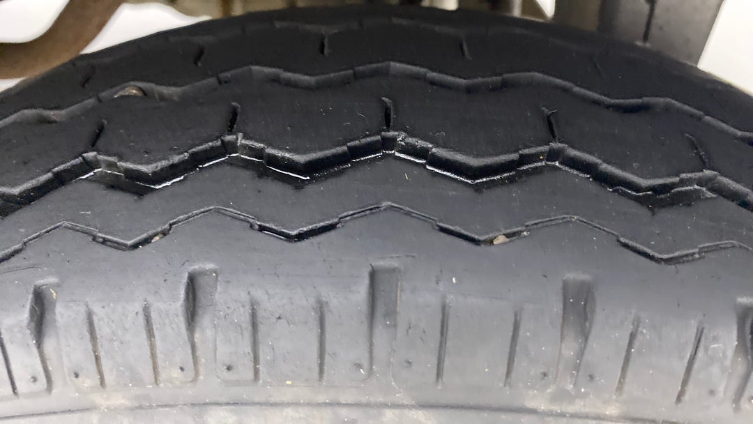 Left Rear Tyre Tread