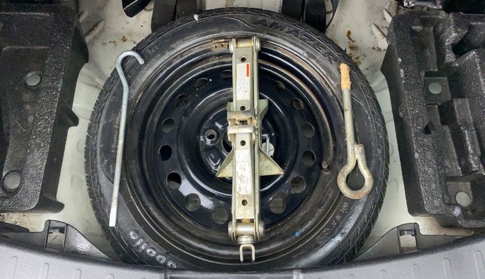 2013 Maruti Wagon R 1.0 VXI, Petrol, Manual, 29,077 km, Spare Tyre
