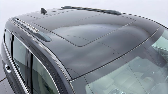 JEEP GRAND CHEROKEE-Roof/Sunroof View