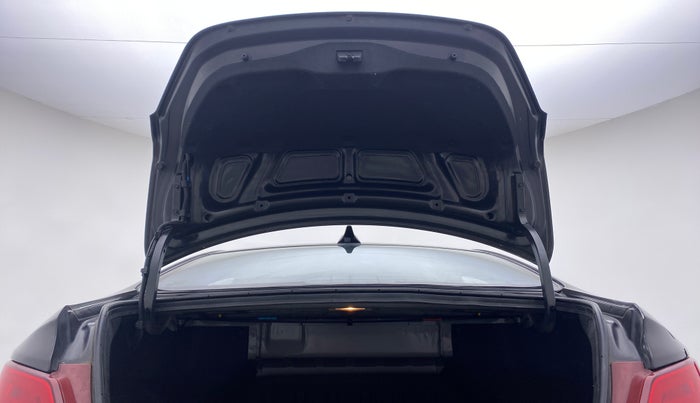 2017 Hyundai Verna 1.6 VTVT SX, Petrol, Manual, 55,605 km, Boot Door Open