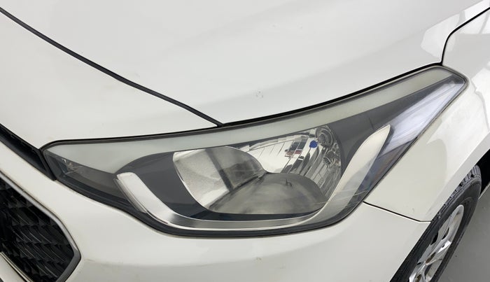 2017 Hyundai Elite i20 MAGNA 1.2, Petrol, Manual, 17,127 km, Left headlight - Minor scratches