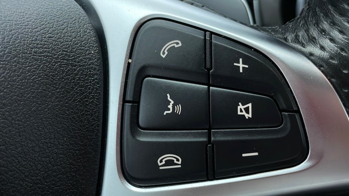 MERCEDES BENZ C 200-Drivers Control