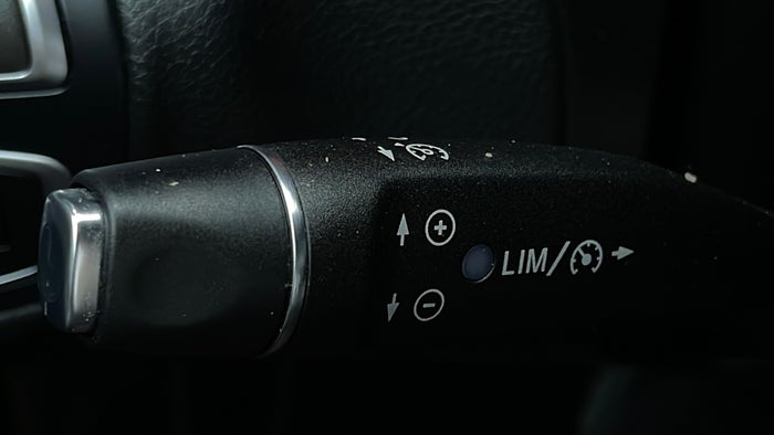 MERCEDES BENZ C 200-Cruise Control