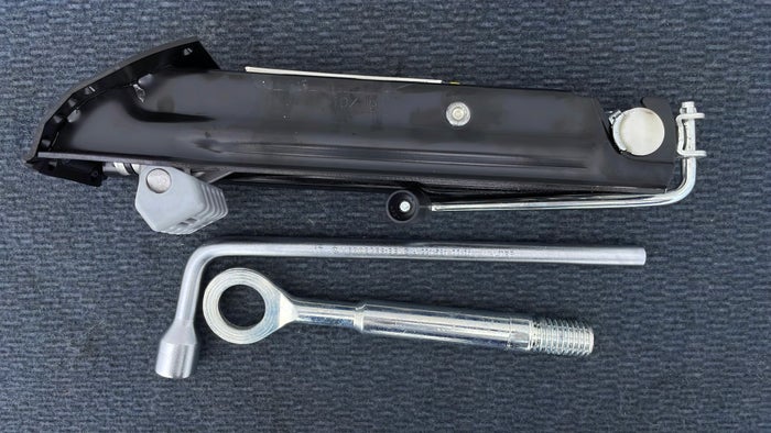 MERCEDES BENZ C 200-Tool Kit