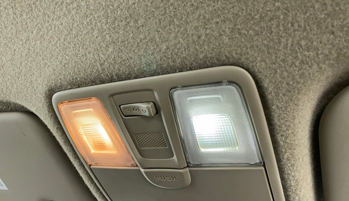2017 Hyundai Verna 1.6 SX VTVT, Petrol, Manual, 31,788 km, Ceiling - Roof light/s not working