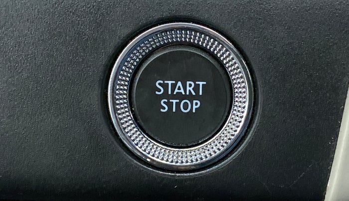2020 Renault TRIBER 1.0 RXZ, Petrol, Manual, 25,921 km, Keyless Start/ Stop Button