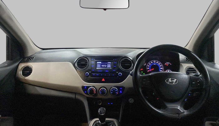 2015 Hyundai Grand i10 SPORTZ 1.2 KAPPA VTVT, Petrol, Manual, 73,100 km, Dashboard