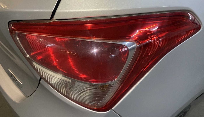2015 Hyundai Grand i10 SPORTZ 1.2 KAPPA VTVT, Petrol, Manual, 73,100 km, Right tail light - Minor scratches