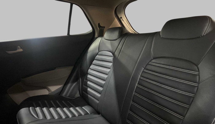 2015 Hyundai Grand i10 SPORTZ 1.2 KAPPA VTVT, Petrol, Manual, 73,100 km, Right Side Rear Door Cabin