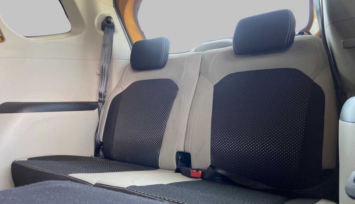 2019 Renault TRIBER 1.0 RXZ, Petrol, Manual, 13,560 km, Third Seat Row ( optional )