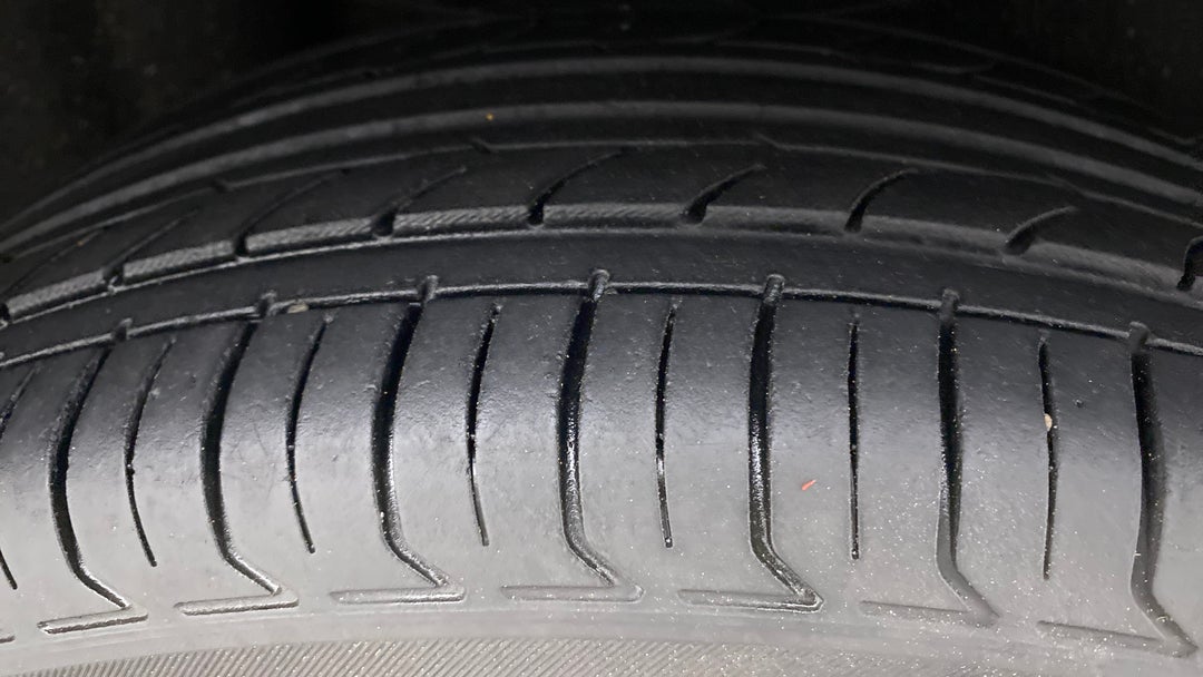 Right Rear Tyre Tread
